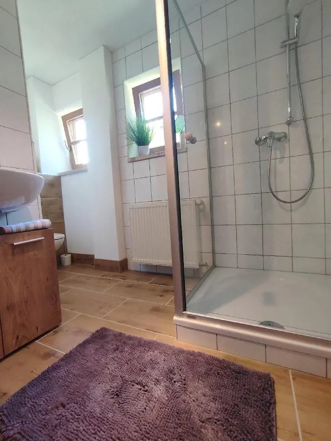 Apartment Ferienwohnung Zur Alten Schmiede Arrach