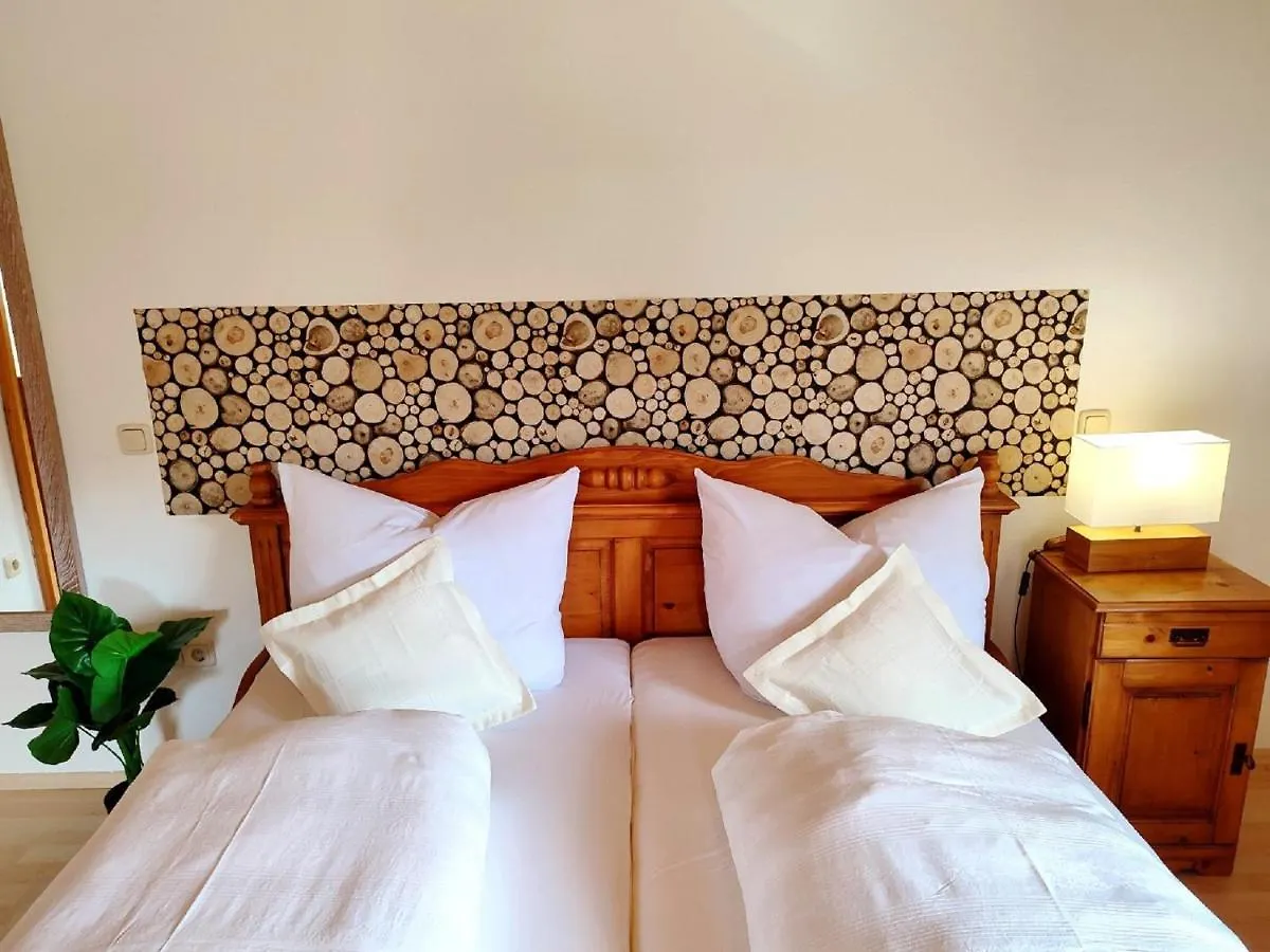 Ferienwohnung Zur Alten Schmiede Arrach Apartment