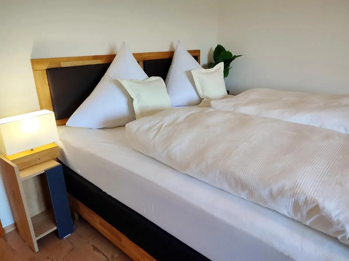 Ferienwohnung Zur Alten Schmiede Arrach 0*,  Germany