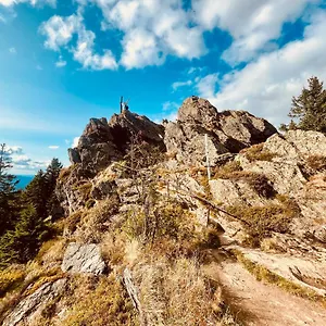 Gemuetliches Seeapartment Am Berg Arrach